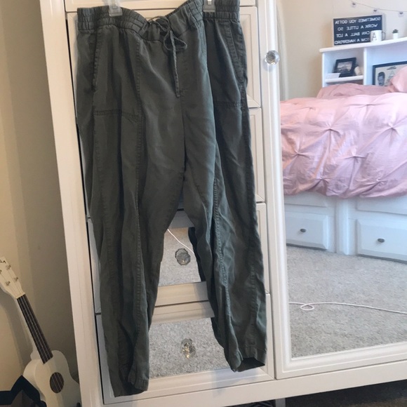 army green pants - Picture 1 of 2